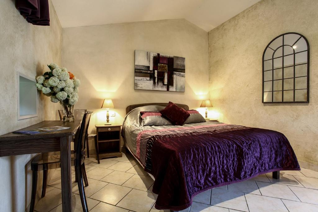 Chambres D'Hotes Les Peyrouses ซาร์ลา-ลา-กาเนดา ภายนอก รูปภาพ